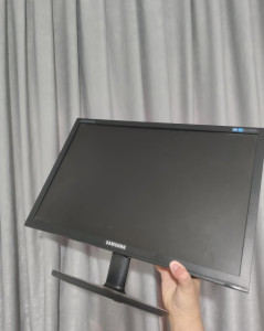 22.5 inç Samsung Monitör – Kayıtlı, Sadece 1800₺! thumb 1