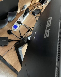 🖥 27" Full HD IPS Monitör | 165Hz | 8000 TL thumb 1