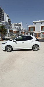2020 Toyota Yaris thumb 1