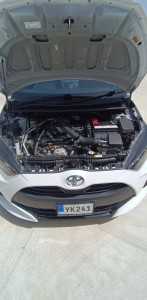 2020 Toyota Yaris thumb 4