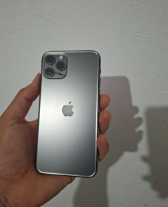 📱 iPhone 11 Pro | Siyah | 256 GB | KKTC Kayıtlı | 9.500 TL thumb 2