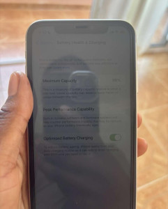 📱 iPhone 11 64GB | Beyaz | Pil %86 | Garantili | KKTC Kayıt thumb 1