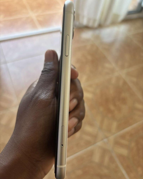 📱 iPhone 11 64GB | Beyaz | Pil %86 | Garantili | KKTC Kayıt 0